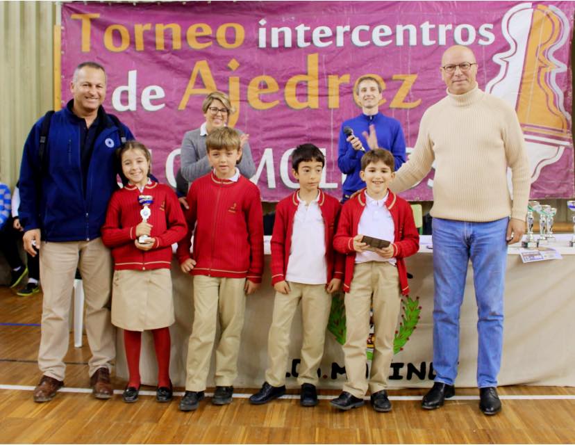 New Castelar College Campeón y subcampeón de Ajedrez