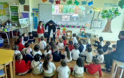 Visita del Policía Tutor a New Castelar College